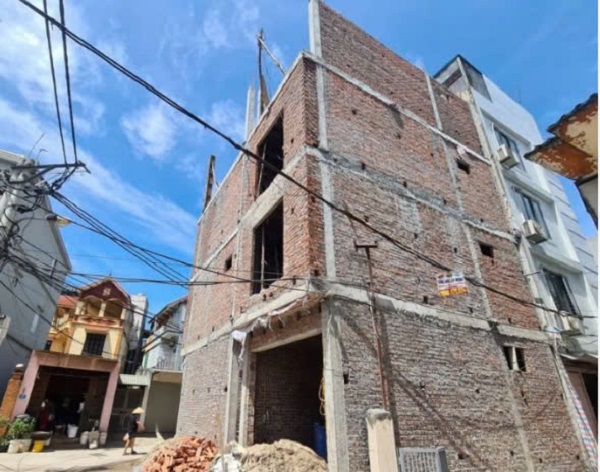 Chi phí phần thô và nhân công