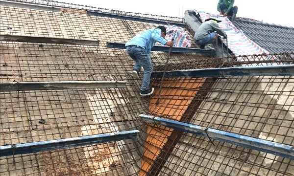 sắt mái hai lớp